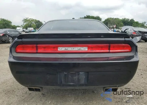 2011 Dodge Challenger Srt-8 z USA, uszkodzony, nr VIN 2B3CJ7DJ6BH561969